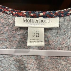 Long sleeve maternity dress